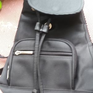 NWOT. Black back pack drawstring purse
